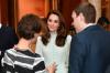 Catherine Middleton valkāja kopiju Krievijas kleita dizainers?