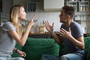 Kā saglabāt attiecības pēc šķiršanās: 8 noteikumi