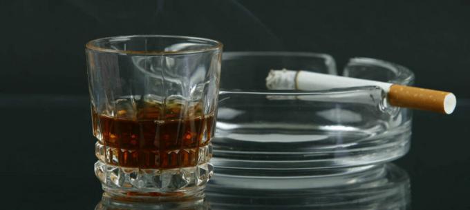 Alkohols un smēķēšana - alkohols un smēķēšana