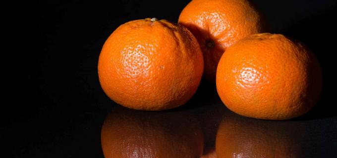 Orange - oranža
