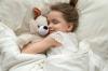 Bērna miegs atvaļinājumā: kā neizkļūt no režīma - miega ārsta padoms