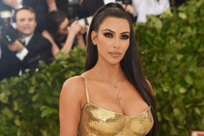 Kim Kardashian dalījās informāciju par dzimšanas 4 bērniem