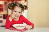 Bērns atsakās ēst bērnudārzā: Top 5 iespējamie cēloņi un risinājumi