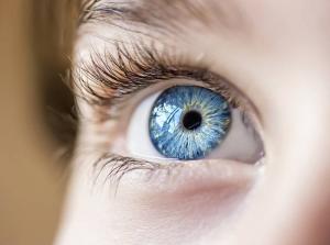 Kā noteikt redzes problēmas bērnam: konsultācijas oftalmologa
